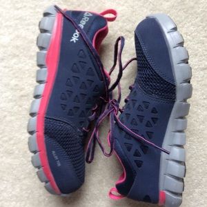 womens steel toe shoes reebok